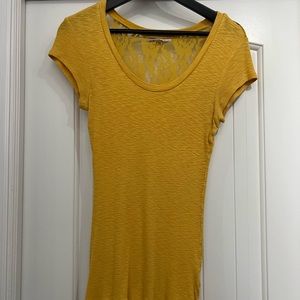 🌼 Cutest top with lace